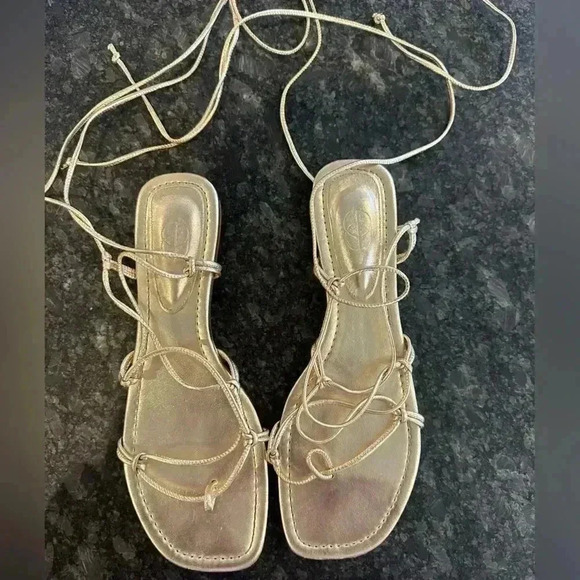 porte and paire Shoes - Gold Porte and Paire Sandals